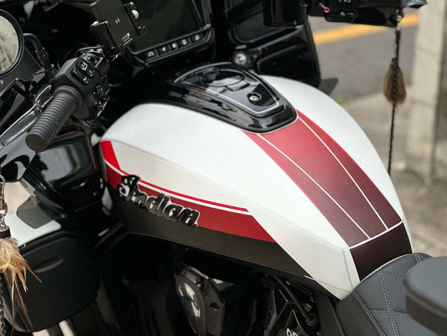 Indian Pursuit Challenger Graphic Full Decal Kit (4-4)