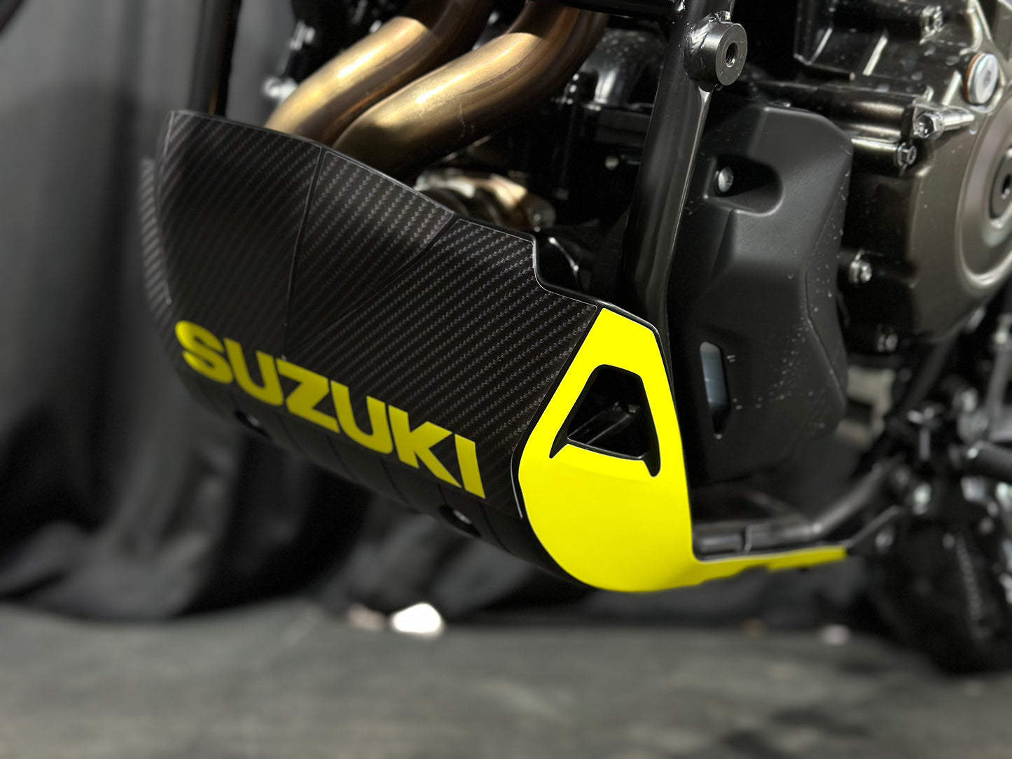 SUZUKI V-Strom 800 DE Graphic Decal Sticker Kit (1-1.BK)