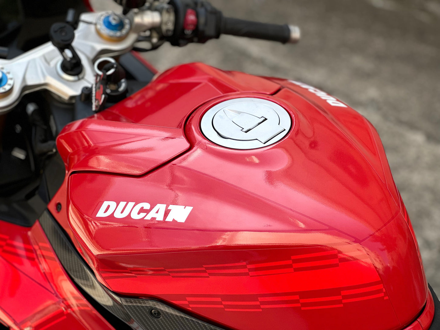 Ducati Panigale V2S Custom Vinyl Graphic Decal Kit (1-1.SBK RED)