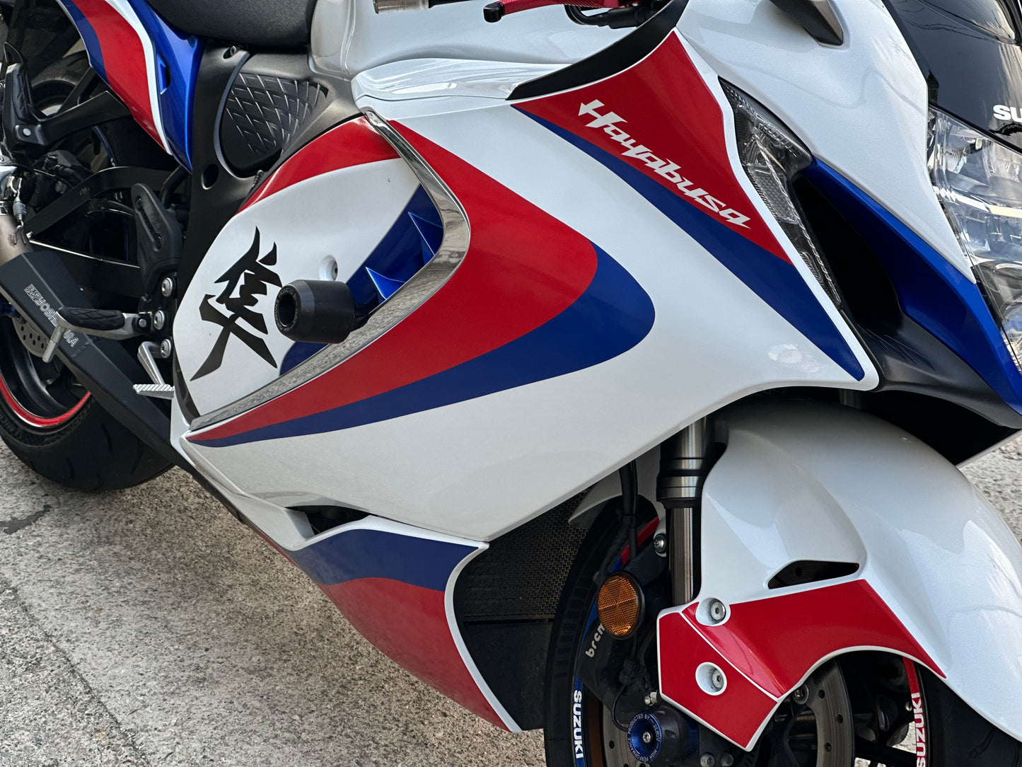 HAYABUSA Graphic Panel Decal Kit (2-1)