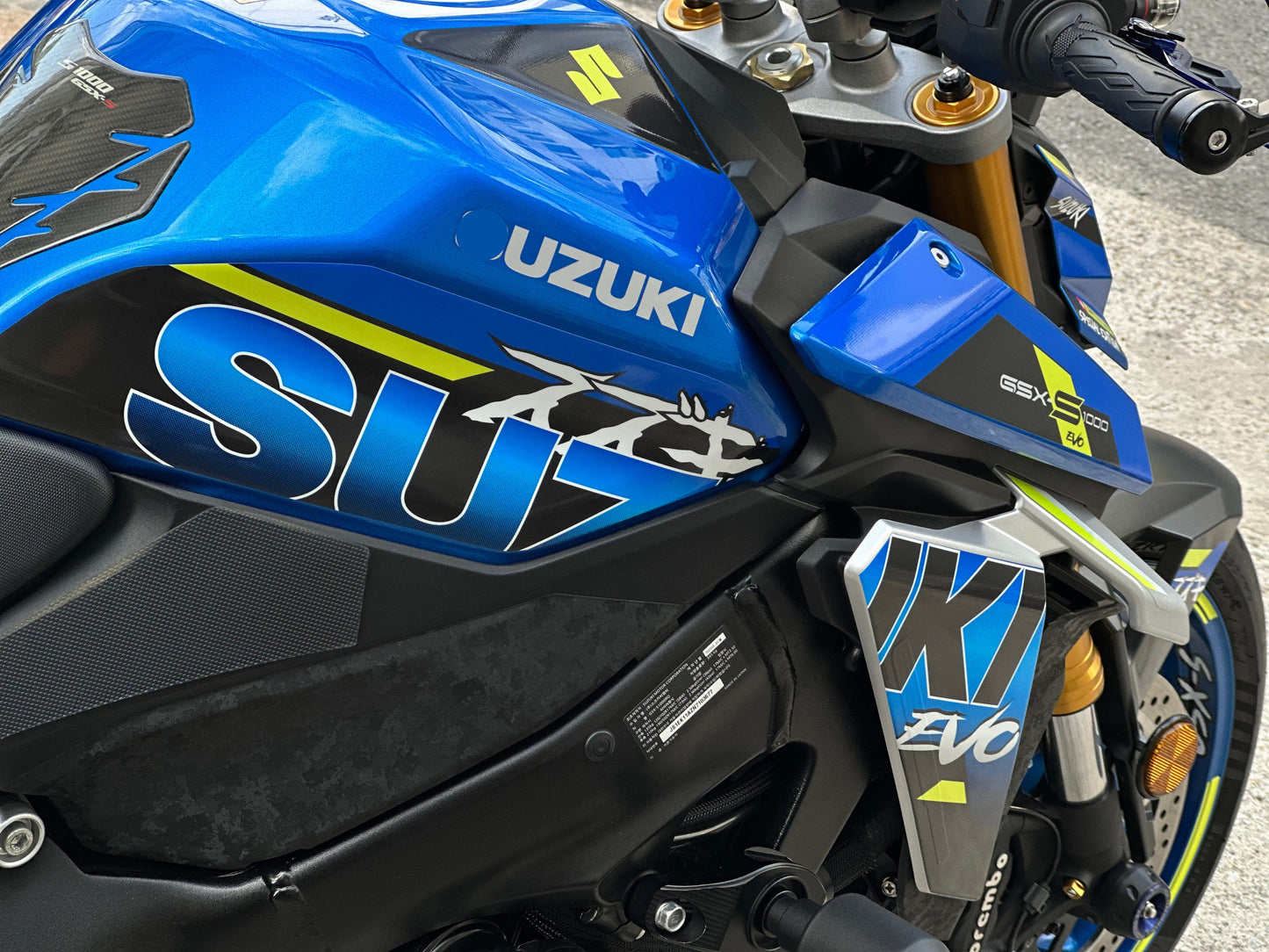 SUZUKI GSX-S1000 Graphic Decal Sticker Kit (2-3.EVO)