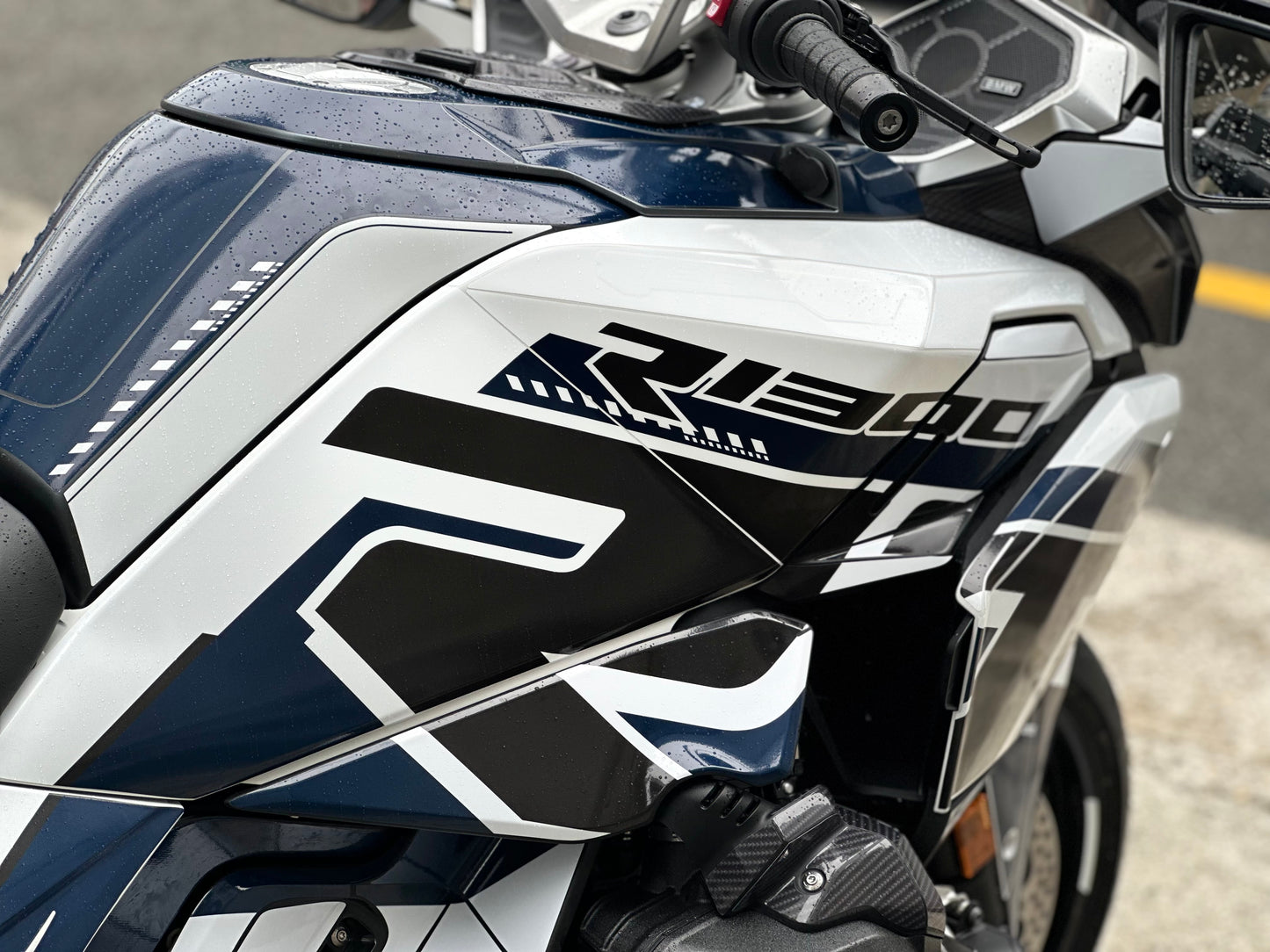 Motorcycle Fairing Decal Kit – For BMW R1300RT Touring Type (1-8.Gray Green)