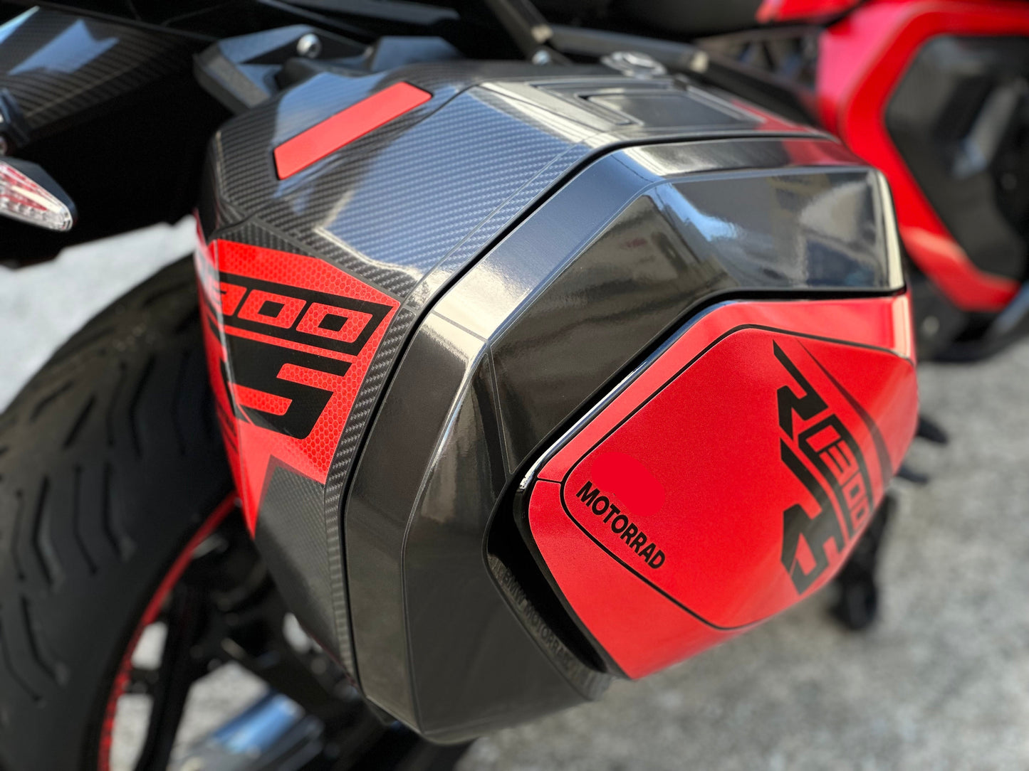 Motorcycle Fairing Decal Vinyl Sticker Kit – For BMW R1300 RS Type (2-2)