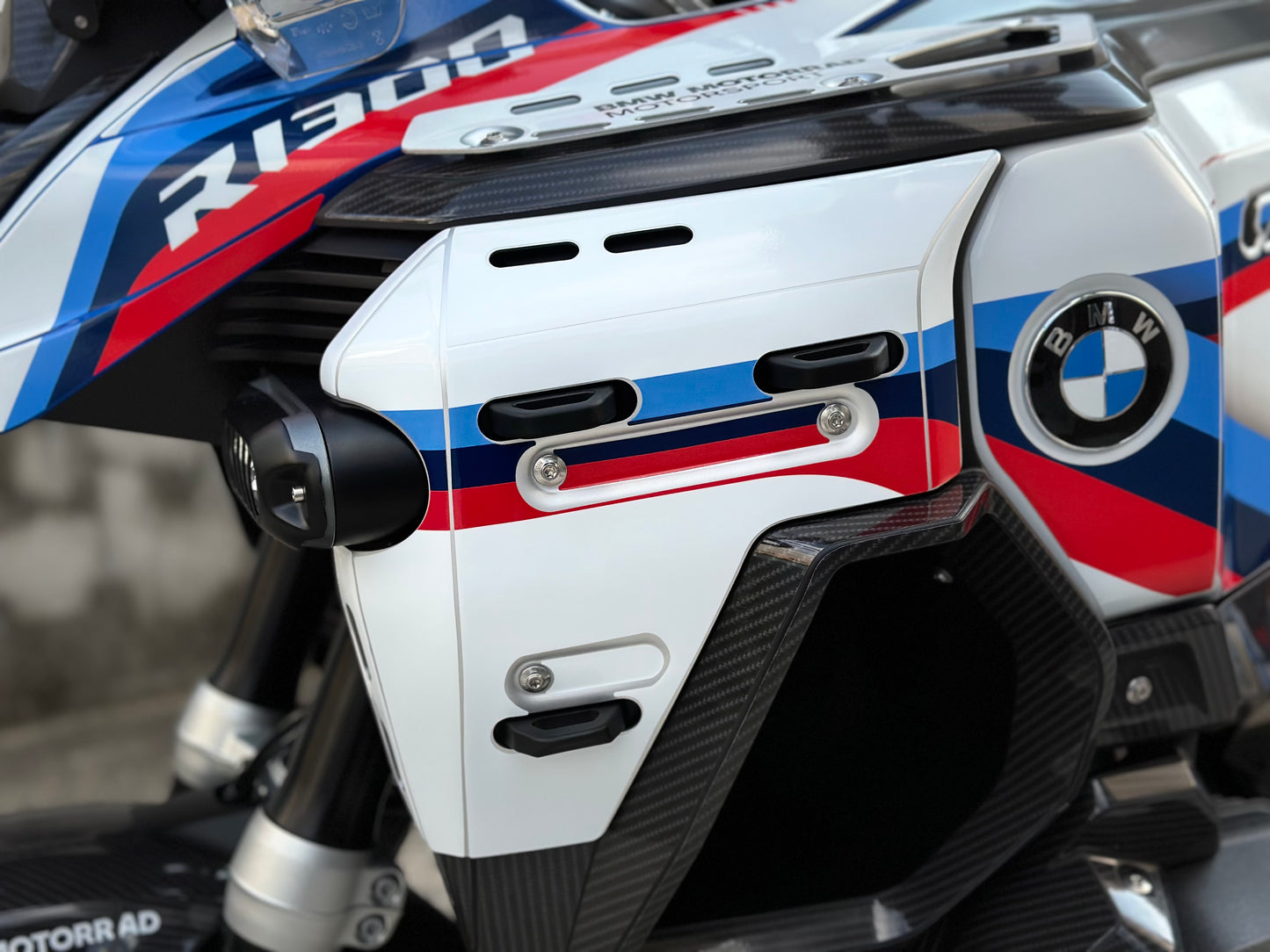 BMW R1300GS ADV Adventure Graphic Decal Sticker Kit (1-0.M)
