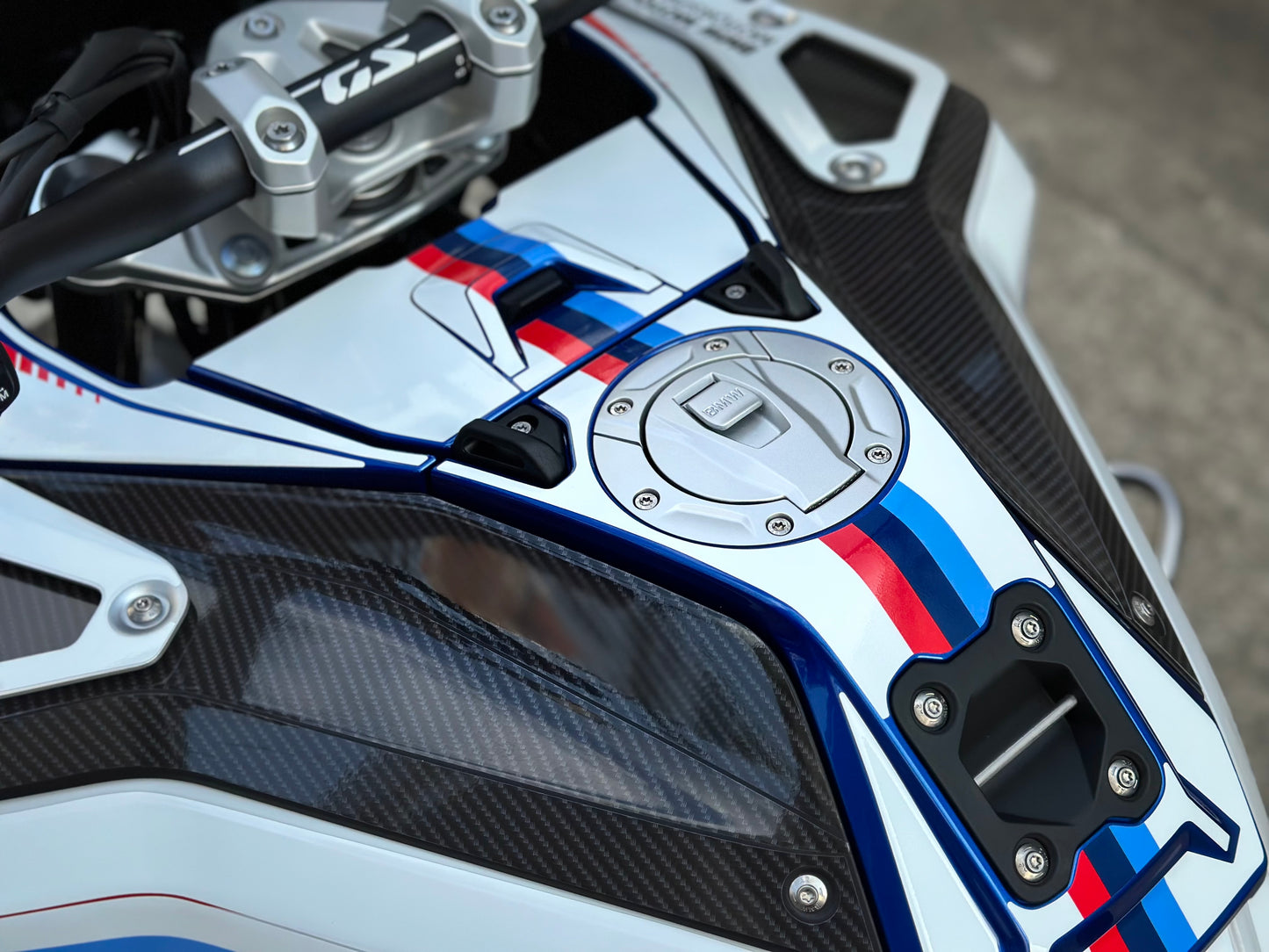 BMW R1300GS ADV Adventure Graphic Decal Sticker Kit (1-0.M)