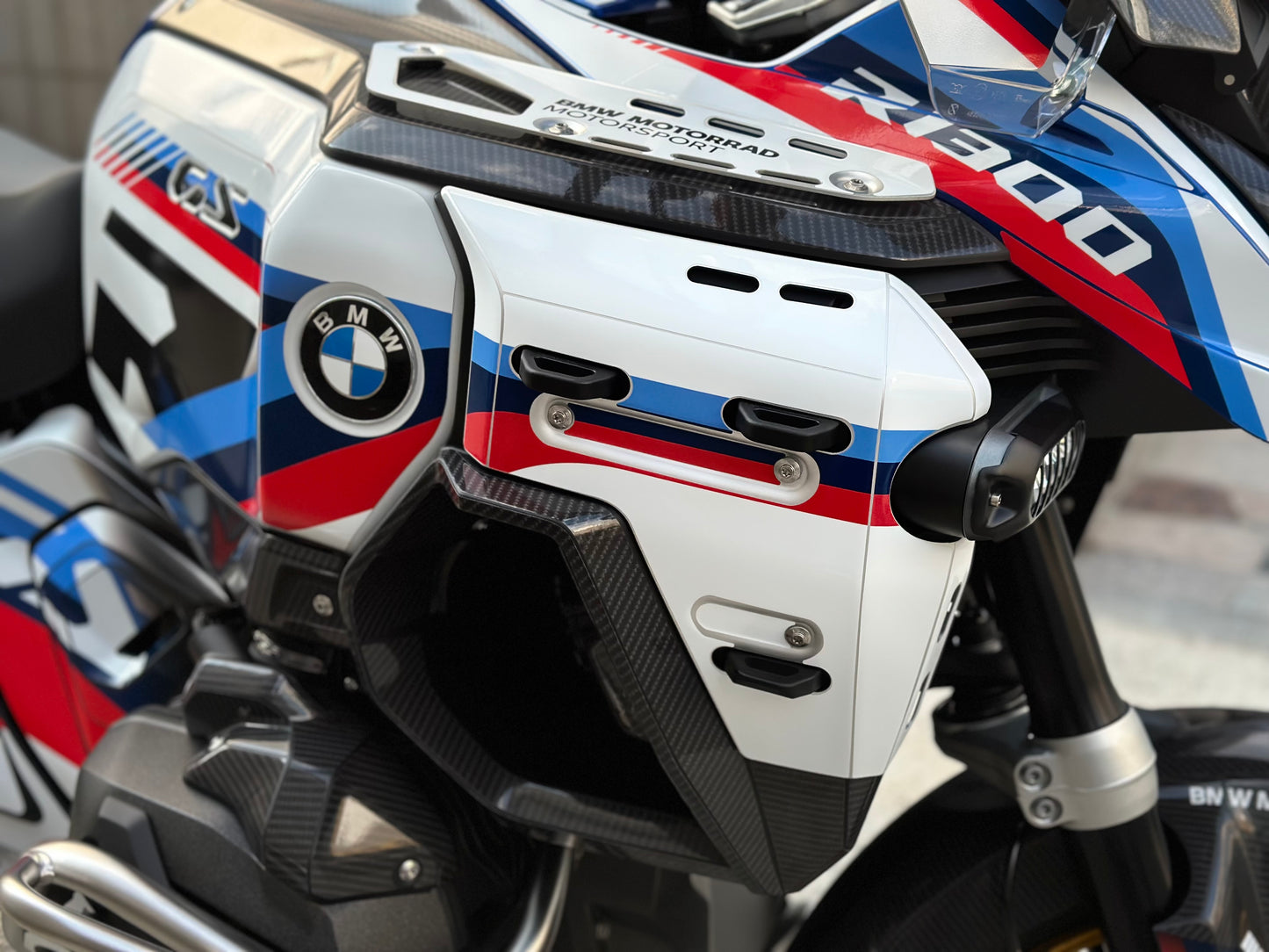 BMW R1300GS ADV Adventure Graphic Decal Sticker Kit (1-0.M)
