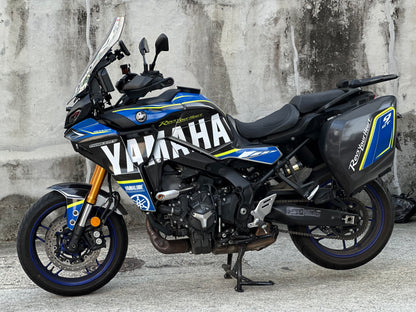 YAMAHA Tracer 9 GT+ Custom Vinyl Graphic Decal Kit (1-4.Carbon Pattern&White)
