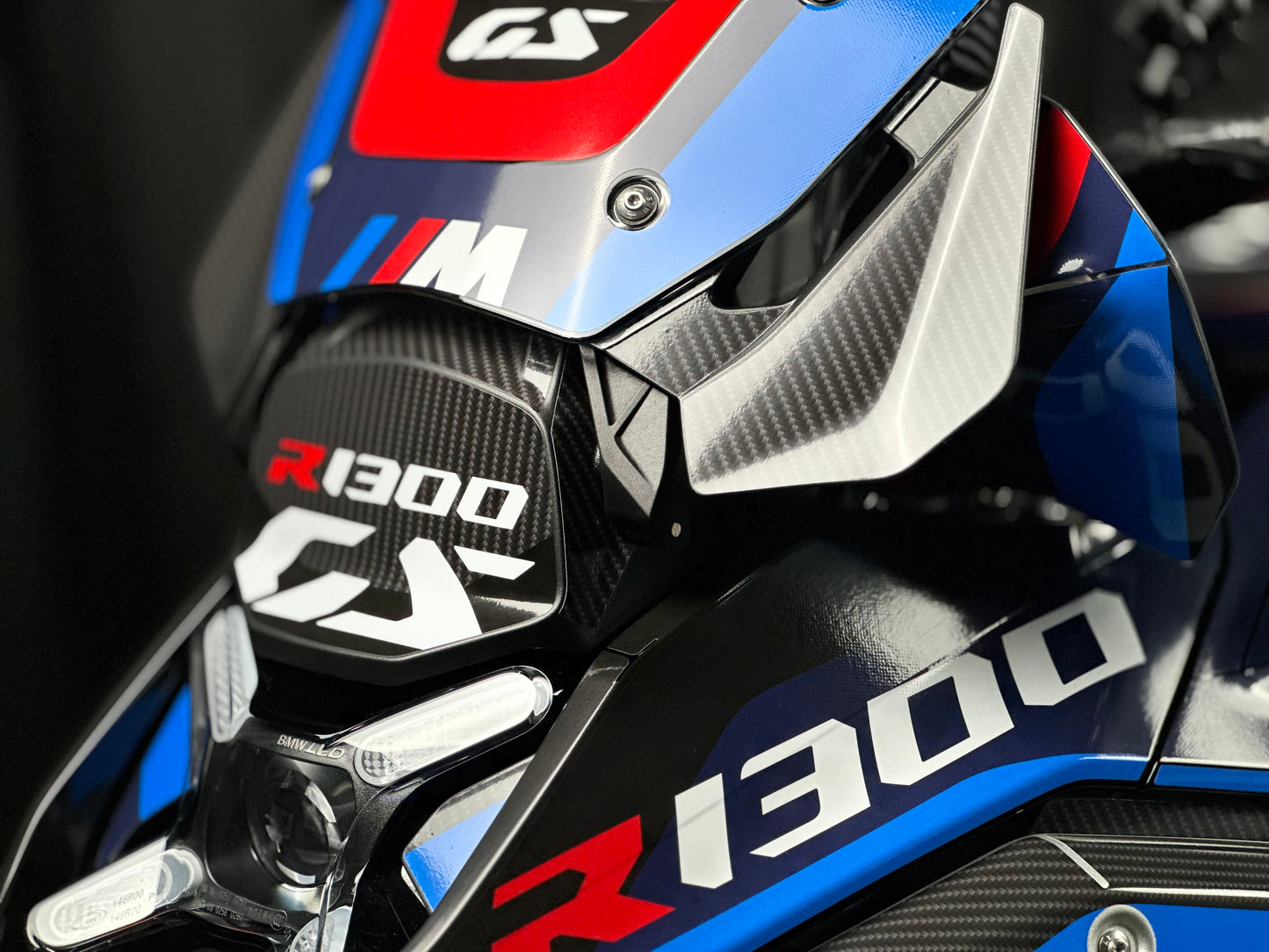 BMW R1300GS Custom Vinyl Graphic Decal Kit (1-3.M)