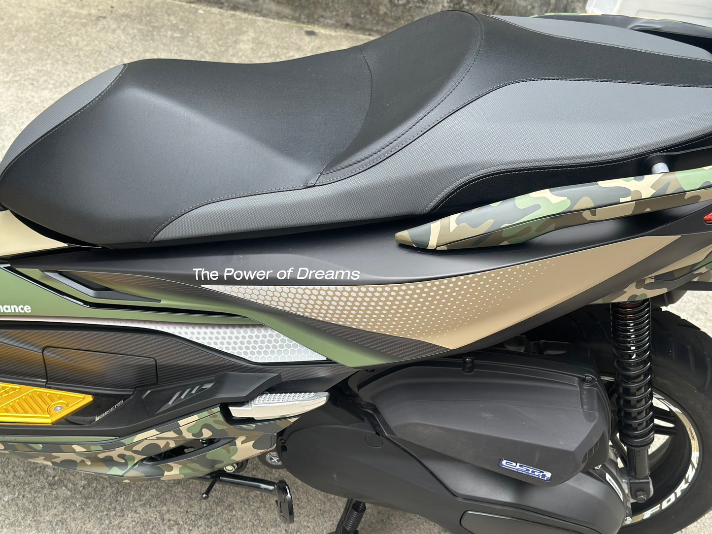 SUZUKI V-Strom 800 DE Graphic Decal Sticker Kit (1-1.BK)