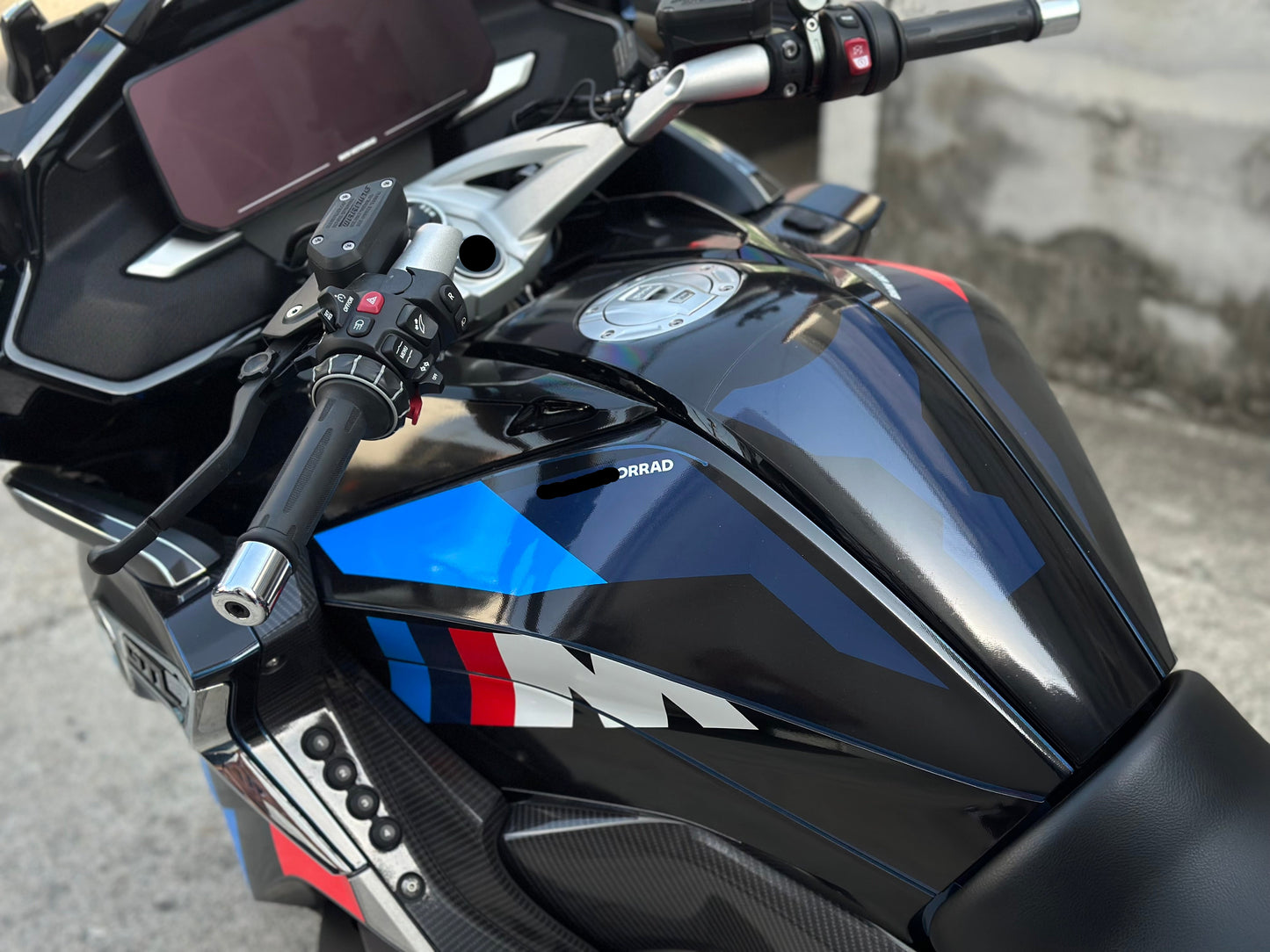 Motorcycle Fairing Decal Kit – For 2022~ BMW K1600GTL, K1600GT Type (2-9)