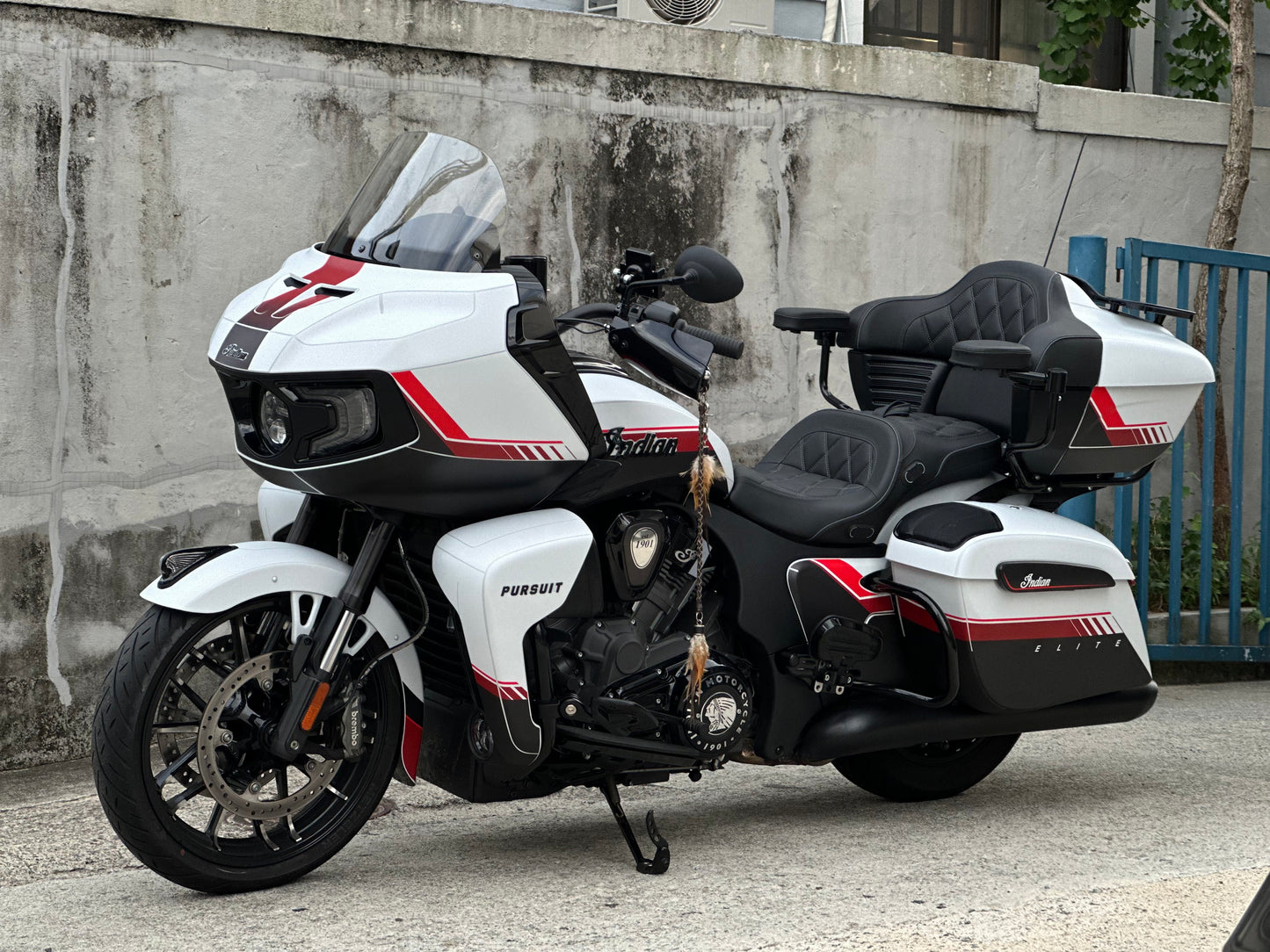 Indian Pursuit Challenger Graphic Full Decal Kit (2-4)