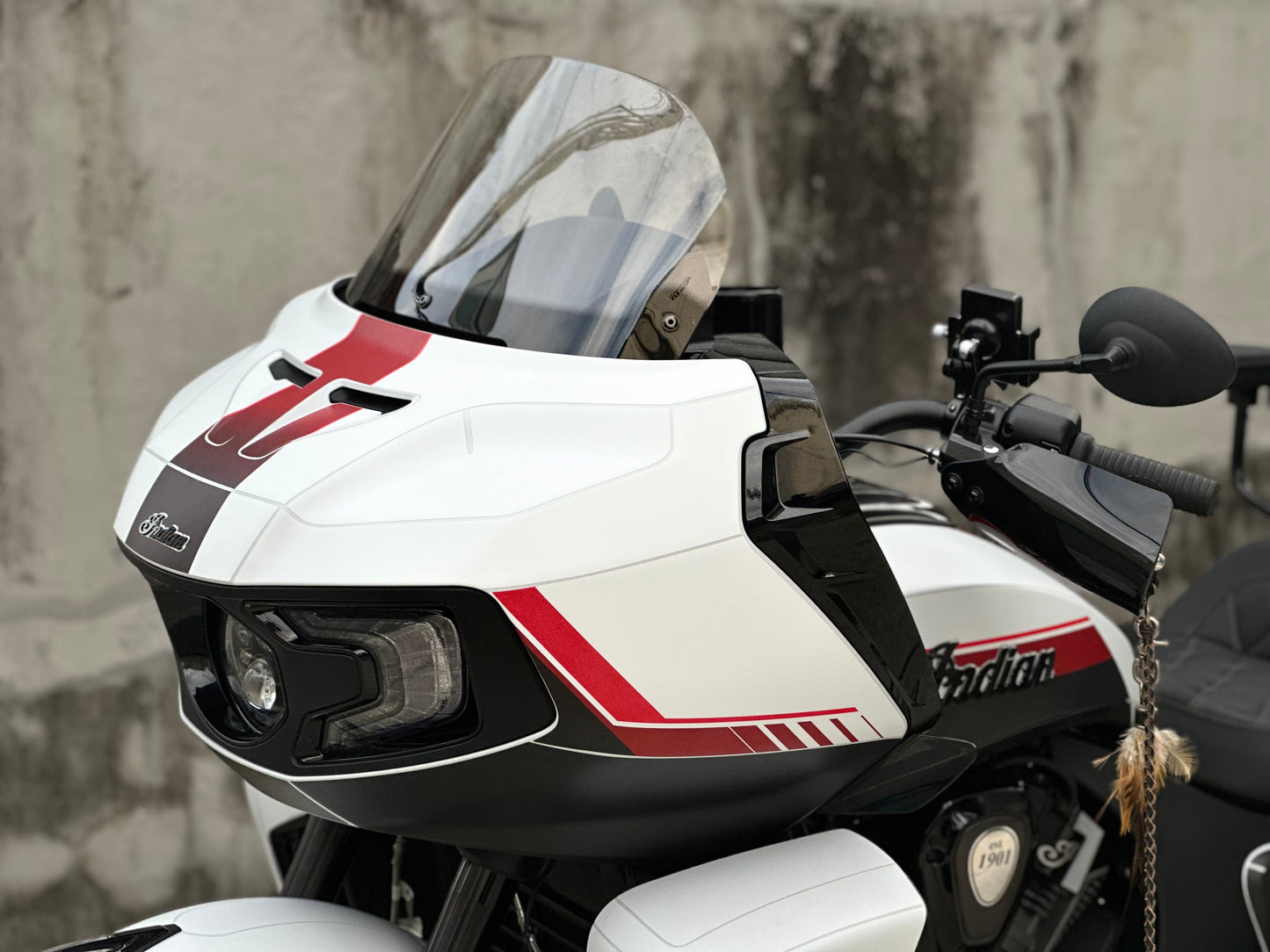 Indian Pursuit Challenger Graphic Full Decal Kit (2-4)