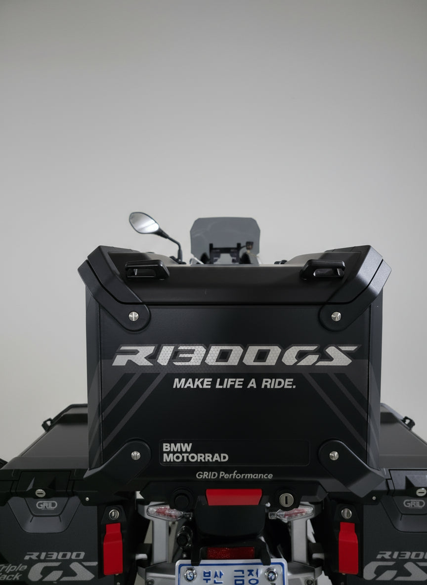 BMW R1300GS Adventure Pannier & Top Box Rear Reflective Decal Sticker (2-2.Digital Camo)