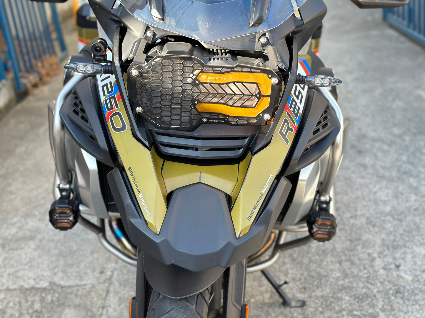 Motorcycle Fairing Decal Vinyl Sticker Kit – For BMW R1250GS Adv Type (1-1)