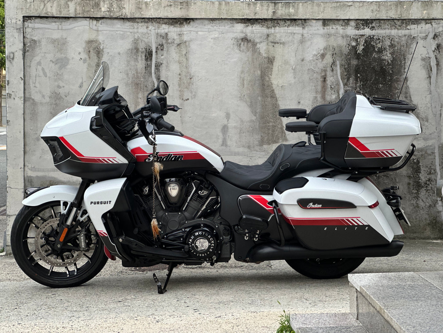 Indian Pursuit Challenger Graphic Full Decal Kit (2-4)