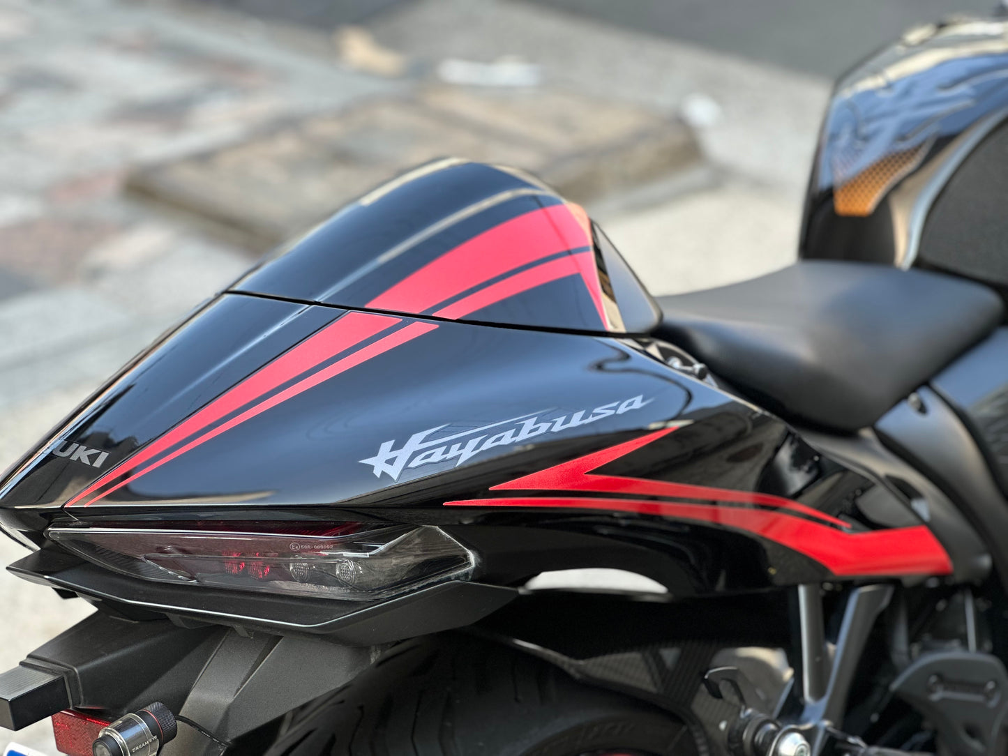 HAYABUSA Graphic Panel Decal Kit (1-2)