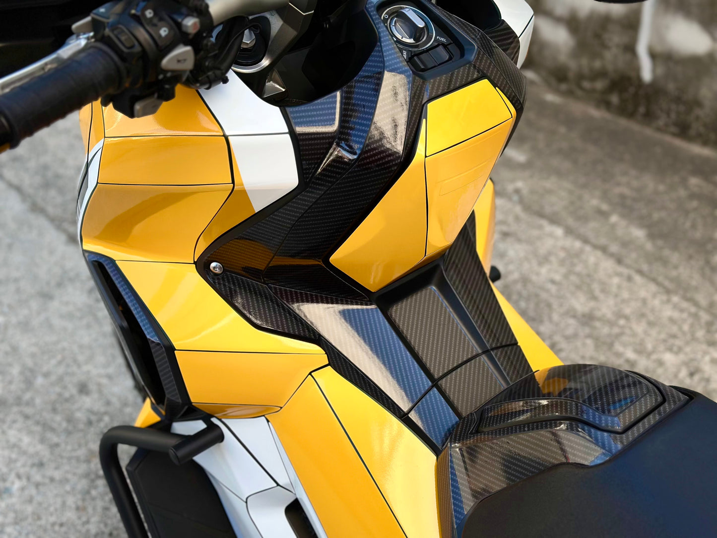 HONDA X-ADV 750 Custom Vinyl Graphic Decal Kit (1-1.REP)