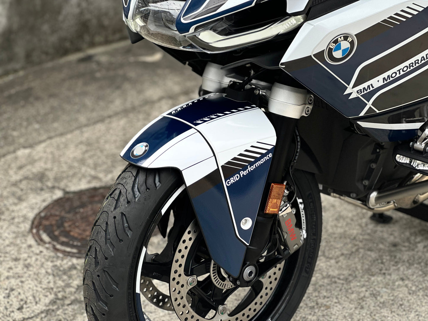 BMW R1300RT Custom Vinyl Graphic Decal Kit (1-2.White Gray)