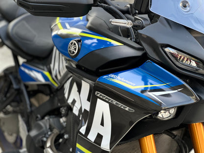YAMAHA Tracer 9 GT+ Custom Vinyl Graphic Decal Kit (1-4.Carbon Pattern&White)