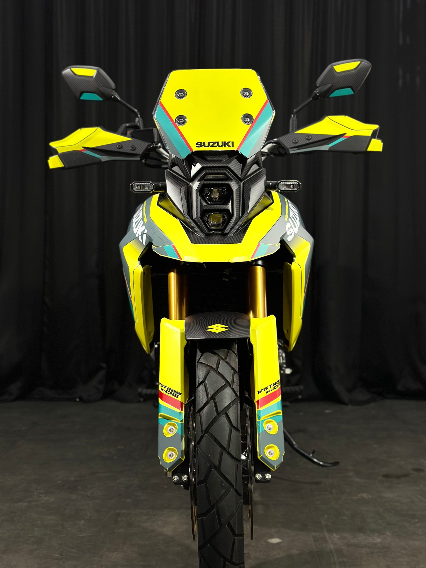 SUZUKI V-Strom 800 DE Graphic Decal Sticker Kit (1-1.BK)