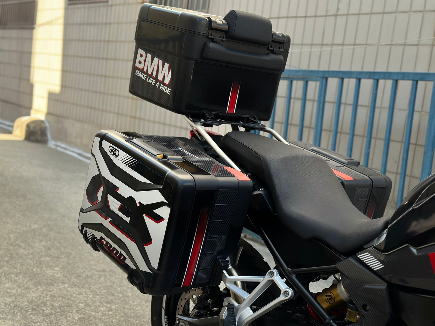 F800GS Graphic Full Decal Vinyl Kit (2-2)