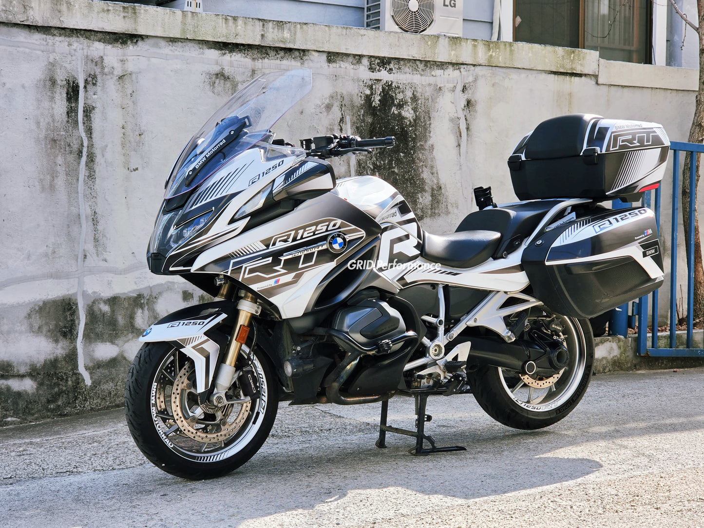 R1250RT Graphic Full Decal Kit (2-2)