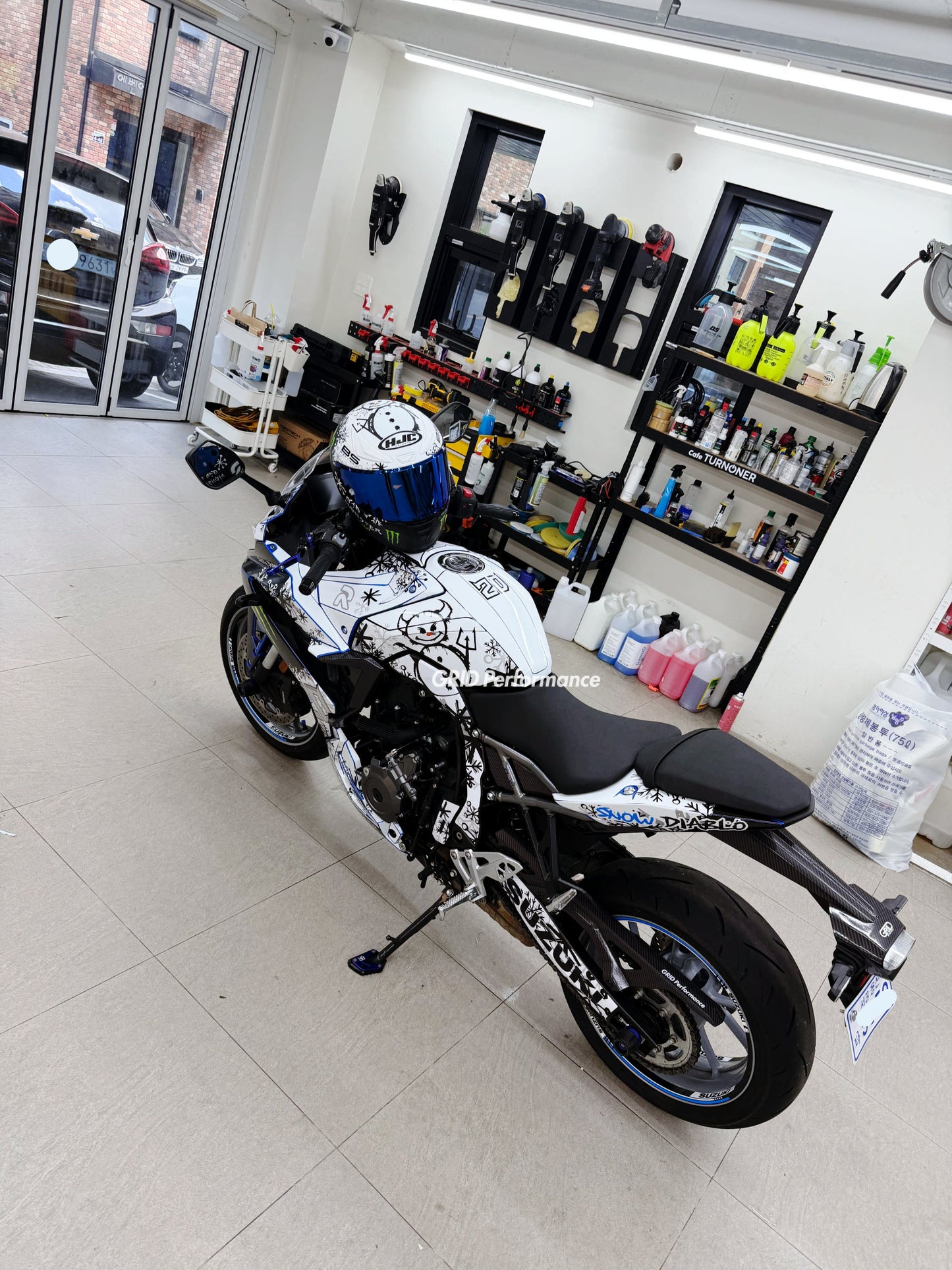 SUZUKI GSX-8R Full Graphic Vinyl Decal Kit (2-1.RPHA 1 CARBON SNOW DIA)