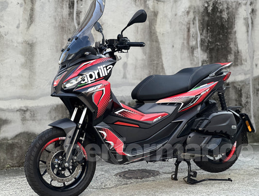aprilia SR GT 200 Custom Vinyl Graphic Decal Kit (1-1.Black Red Carbon)